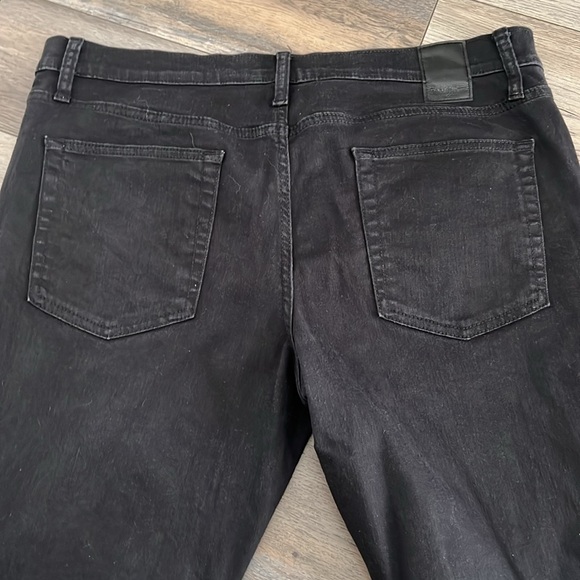 Jeans - Picture 3 of 4